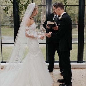 Lillian West Wedding Dress, sleeves, & Veil